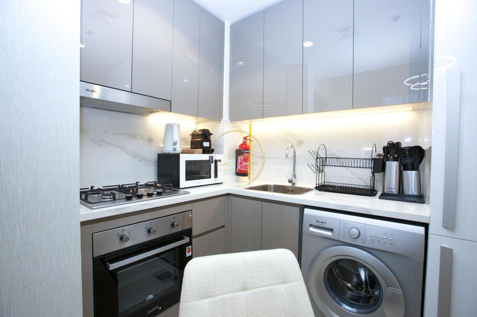Standard 2Bhk Located In Azizi Riviera 46 ดูไบ ภายนอก รูปภาพ