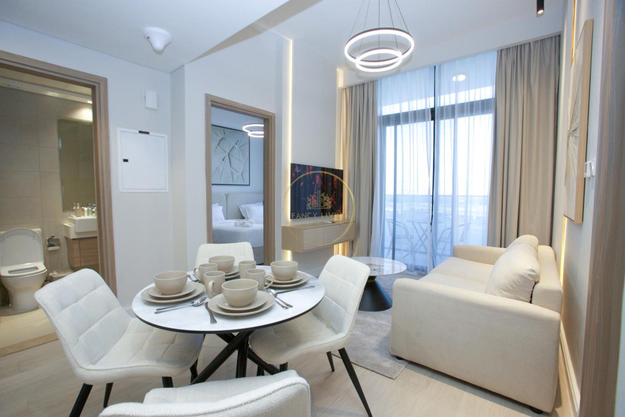 Standard 2Bhk Located In Azizi Riviera 46 ดูไบ ภายนอก รูปภาพ