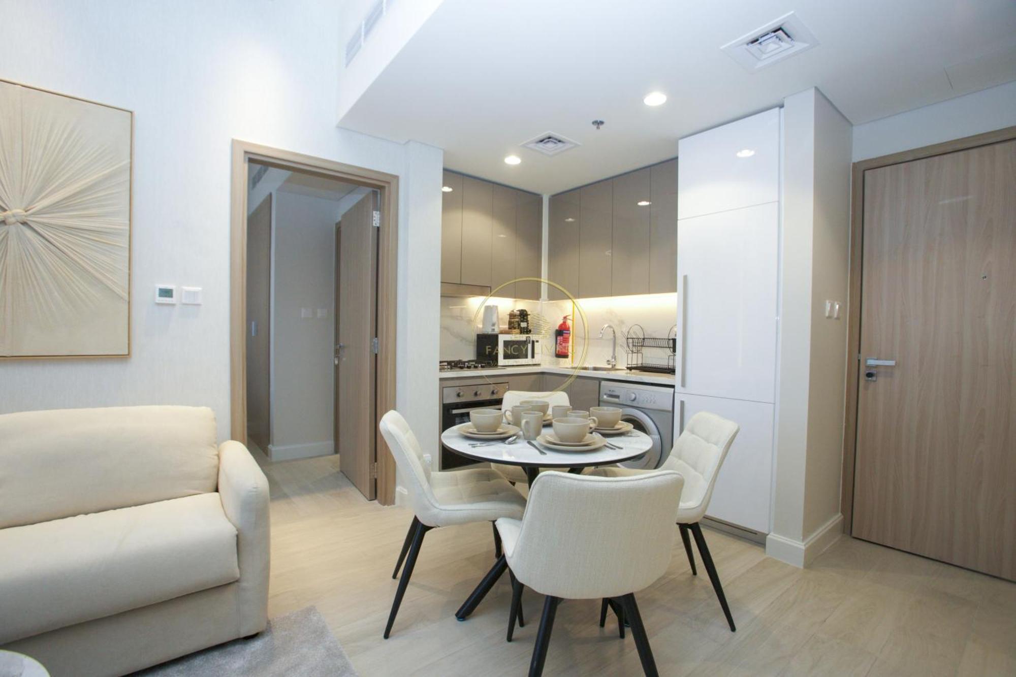 Standard 2Bhk Located In Azizi Riviera 46 ดูไบ ภายนอก รูปภาพ